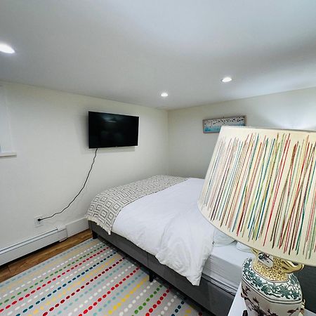 Shaughnessy Cozy Bedrooms Guest House バンクーバー エクステリア 写真