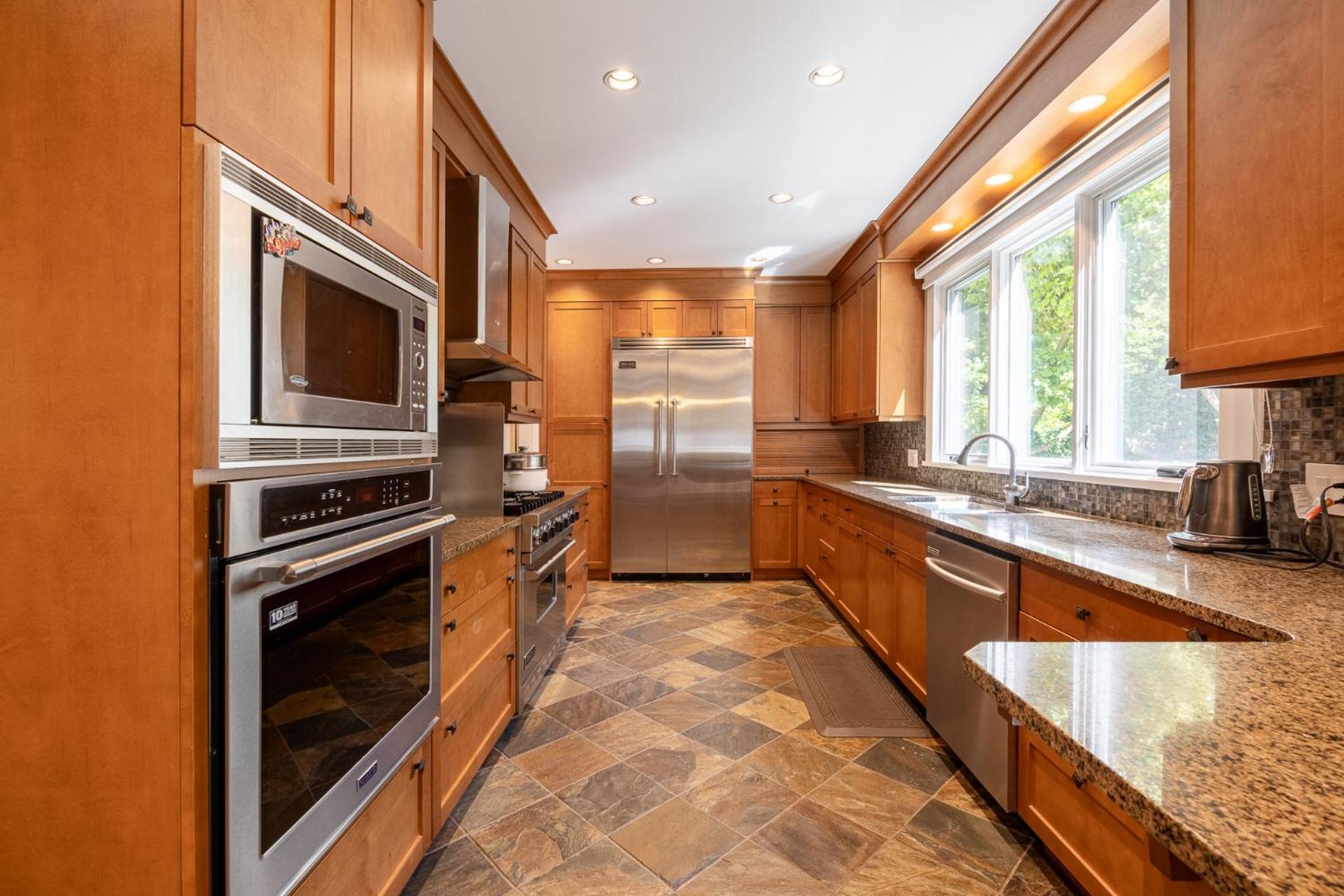 Shaughnessy Cozy Bedrooms Guest House バンクーバー エクステリア 写真
