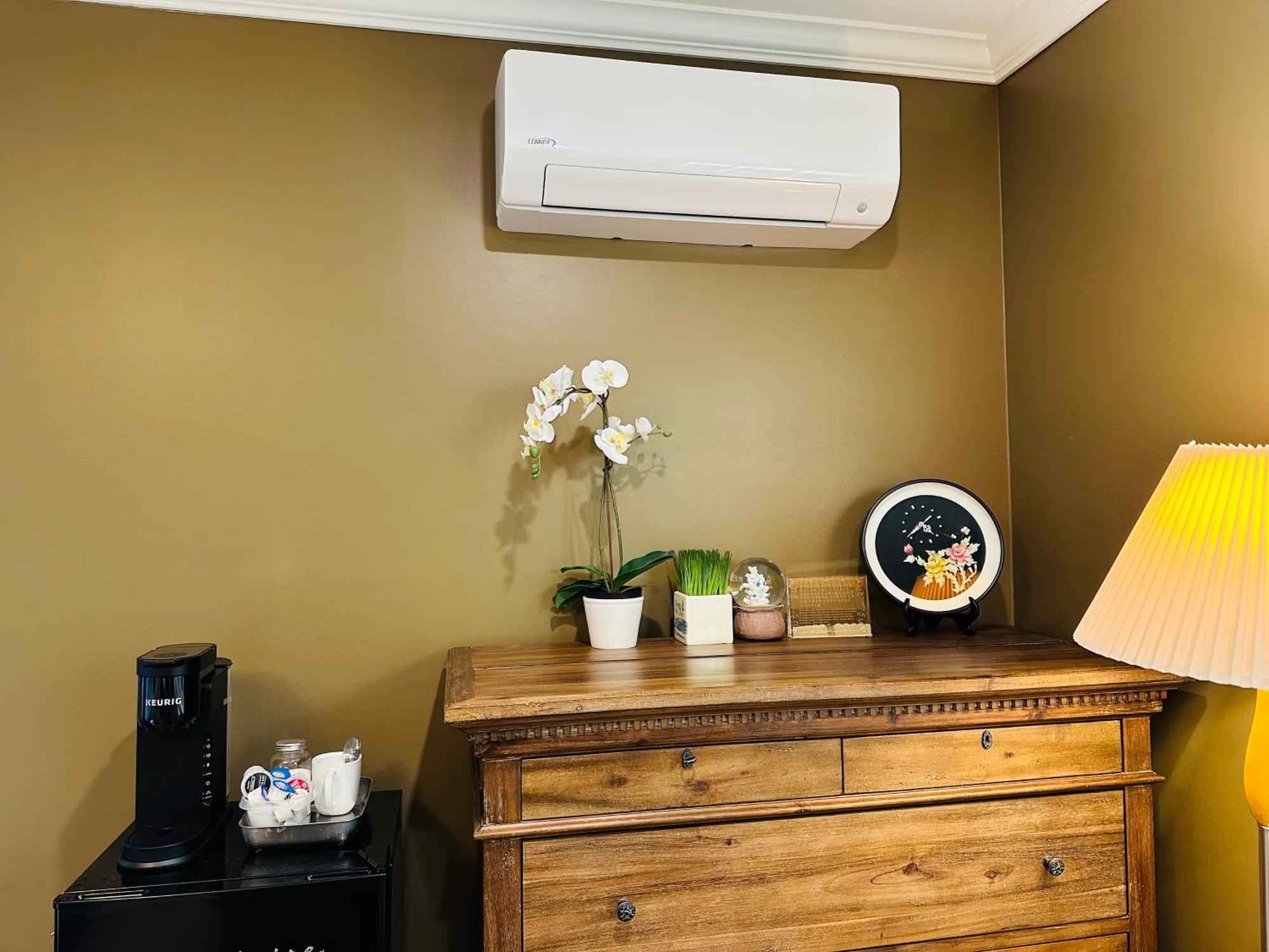 Shaughnessy Cozy Bedrooms Guest House バンクーバー エクステリア 写真
