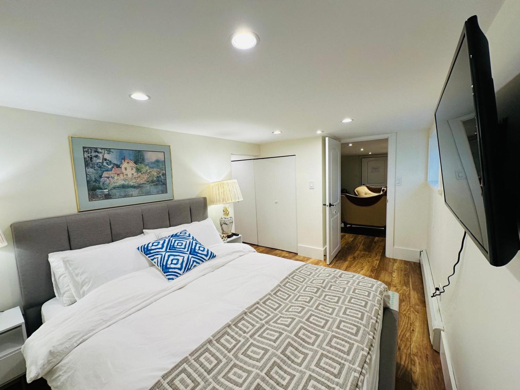 Shaughnessy Cozy Bedrooms Guest House バンクーバー エクステリア 写真